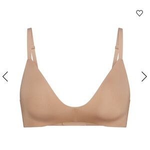 Skims NWT Wireless Form T-Shirt Demi Bra
